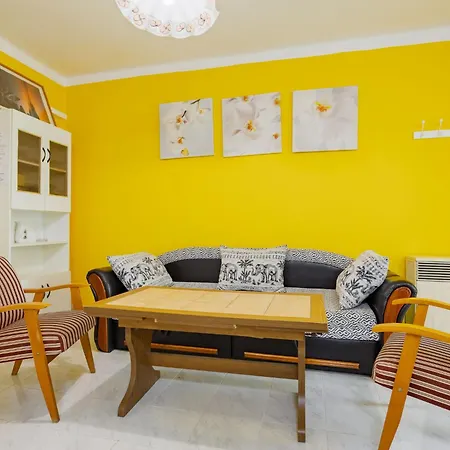 Lien By Interhome * 巴拉通雷勒